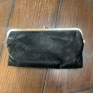 Hobo Lauren Clutch Wallet Shiny Black